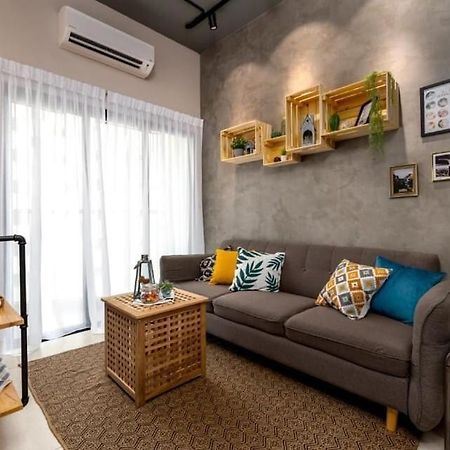 Cozy 2 Bedrooms 4 Pax Menjalara Near Desa Park City クアラルンプール エクステリア 写真