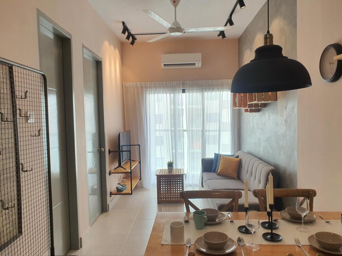 Cozy 2 Bedrooms 4 Pax Menjalara Near Desa Park City クアラルンプール エクステリア 写真