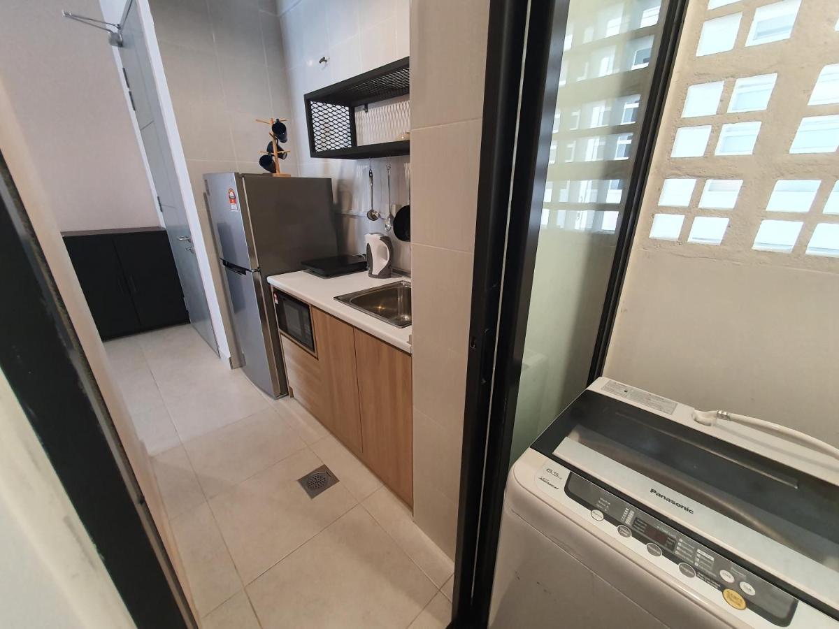 Cozy 2 Bedrooms 4 Pax Menjalara Near Desa Park City クアラルンプール エクステリア 写真