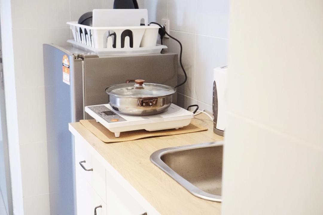 Cozy 2 Bedrooms 4 Pax Menjalara Near Desa Park City クアラルンプール エクステリア 写真