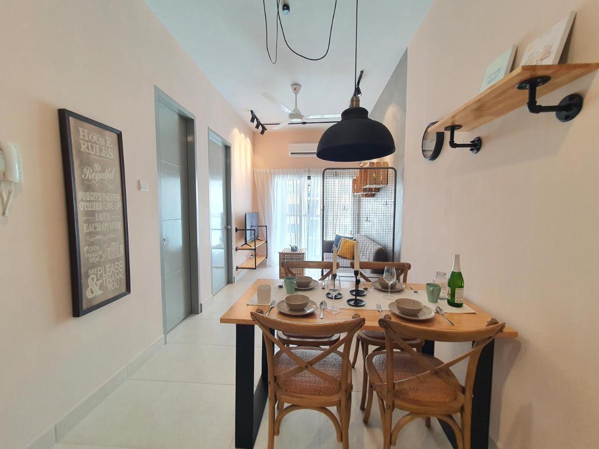 Cozy 2 Bedrooms 4 Pax Menjalara Near Desa Park City クアラルンプール エクステリア 写真