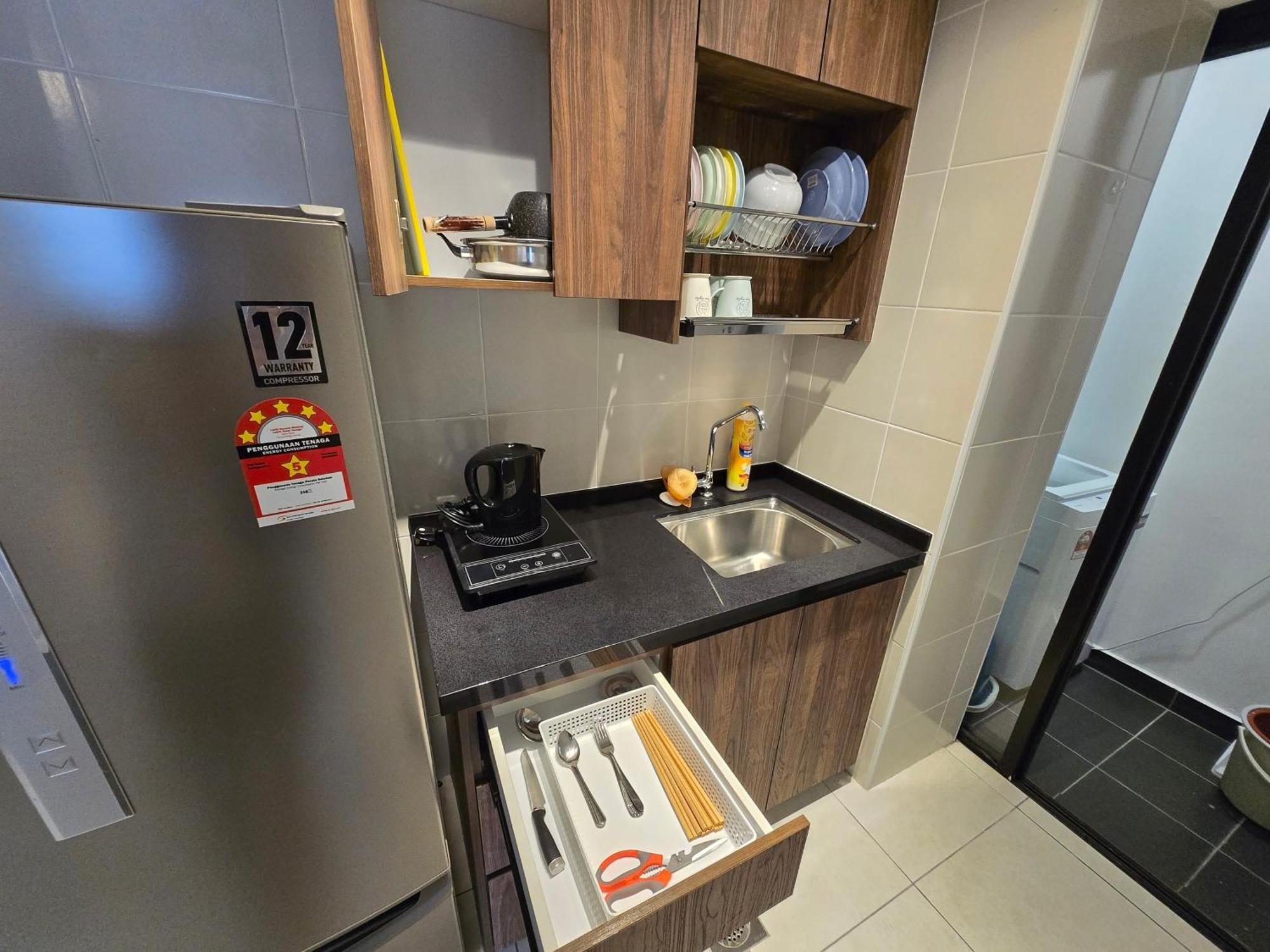 Cozy 2 Bedrooms 4 Pax Menjalara Near Desa Park City クアラルンプール エクステリア 写真